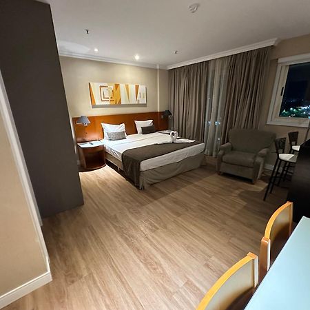 Barra Da Tijuca - 9 - Flat Premium Com Cozinha, Fogao Cooktop, Geladeira Grande, Smart Tv Grande, Lindo E Muitissimo Confortavel, Balsa Para A Praia Gratis E Estacionamento Gratuito Rio de Janeiro Buitenkant foto