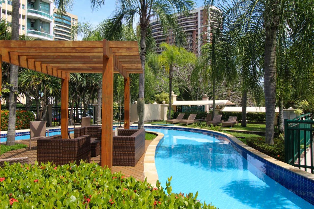 Barra Da Tijuca - 9 - Flat Premium Com Cozinha, Fogao Cooktop, Geladeira Grande, Smart Tv Grande, Lindo E Muitissimo Confortavel, Balsa Para A Praia Gratis E Estacionamento Gratuito Rio de Janeiro Buitenkant foto