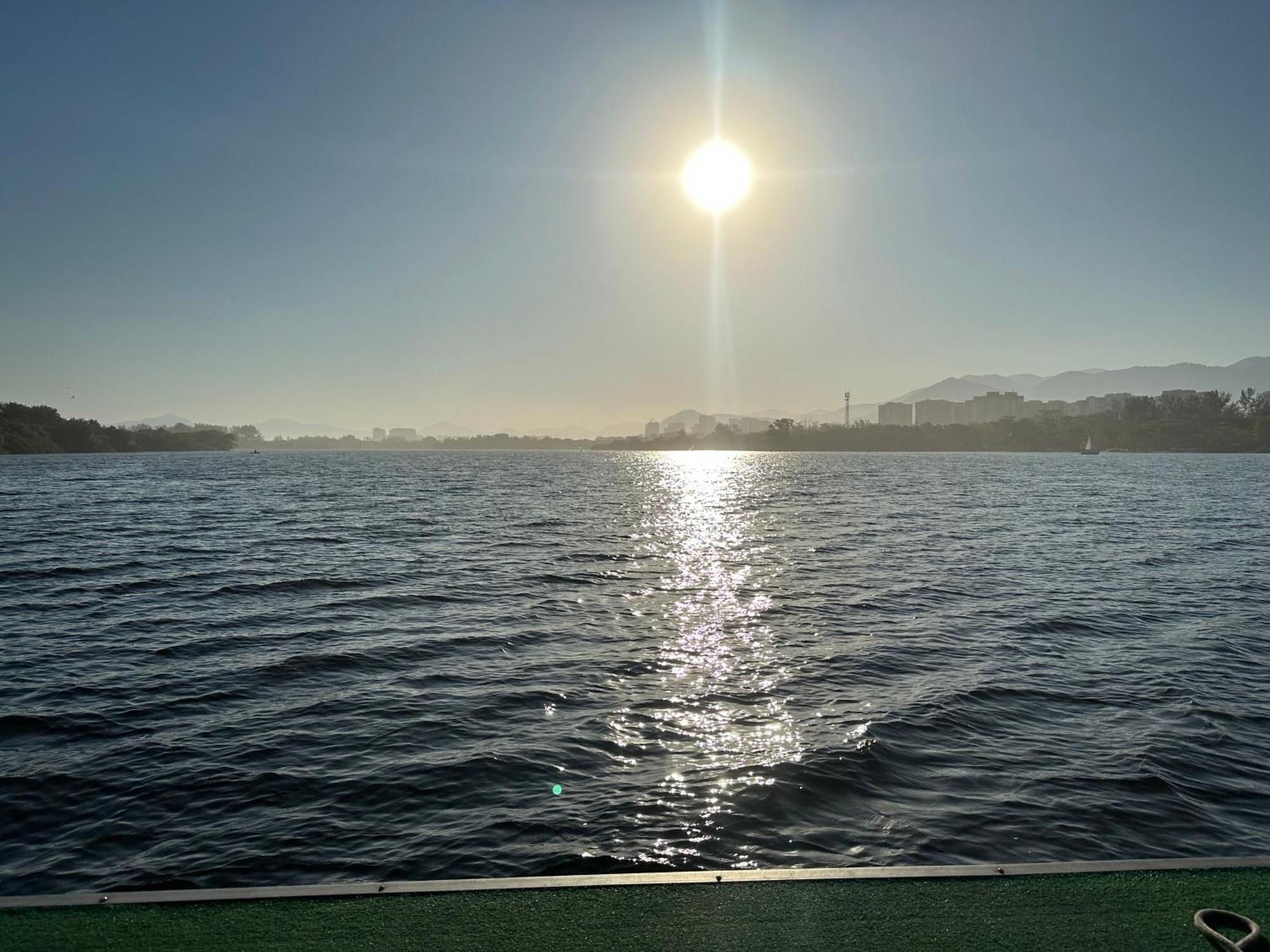 Barra Da Tijuca - 9 - Flat Premium Com Cozinha, Fogao Cooktop, Geladeira Grande, Smart Tv Grande, Lindo E Muitissimo Confortavel, Balsa Para A Praia Gratis E Estacionamento Gratuito Rio de Janeiro Buitenkant foto