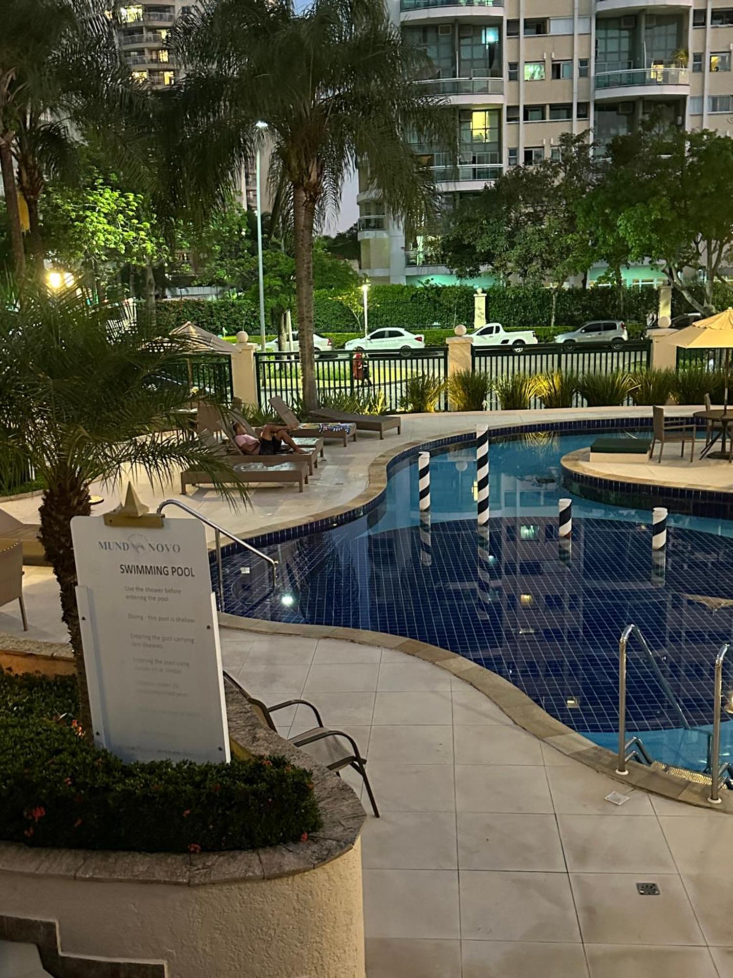 Barra Da Tijuca - 9 - Flat Premium Com Cozinha, Fogao Cooktop, Geladeira Grande, Smart Tv Grande, Lindo E Muitissimo Confortavel, Balsa Para A Praia Gratis E Estacionamento Gratuito Rio de Janeiro Buitenkant foto